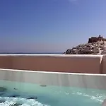 Palace 2*